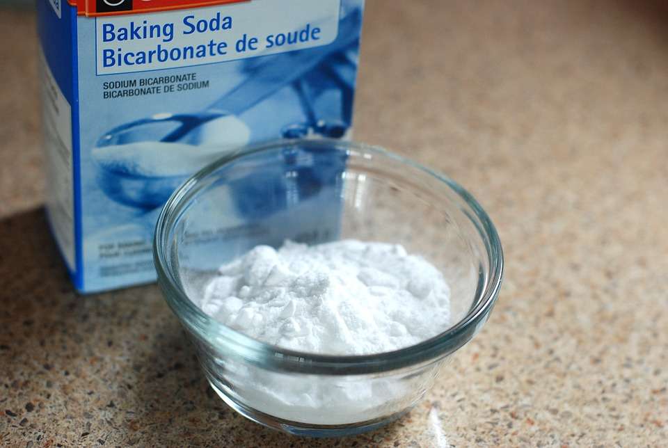 bicarbonato de sodio para blanquear los dientes